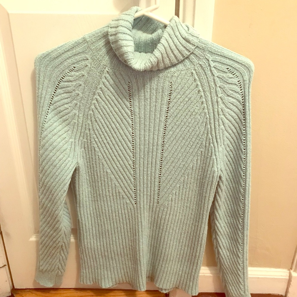 Sea Foam Sundance Turtleneck Sweater Size Small